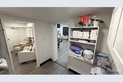 455 New Brunswick Avenue, Fords, NJ 08863 - Photo 5