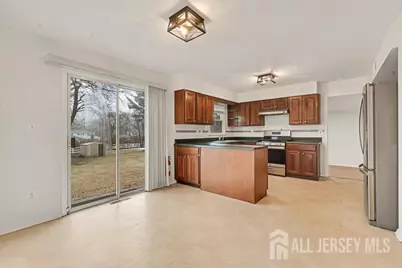 1040 Hillside Drive, North Brunswick Township, NJ 08902 - Photo 9