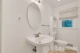 1040 Hillside Dr, North Brunswick Township, NJ 08902 - Photo 21