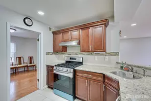 51 Cherrywood Dr, Piscataway Township, NJ 08854 - Photo 11