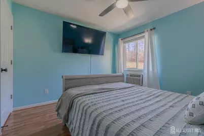 903 Cricket Lane, Woodbridge Township, NJ 07095 - Photo 13