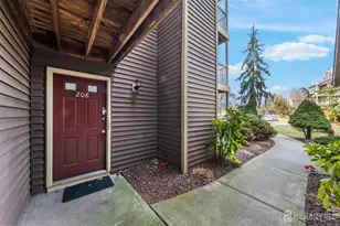 208 Blew Ct, East Brunswick Township, NJ 08816 - Photo 3