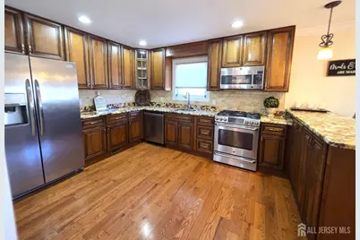 544 Edgeworth Street, Middlesex, NJ 08846 - Photo 5