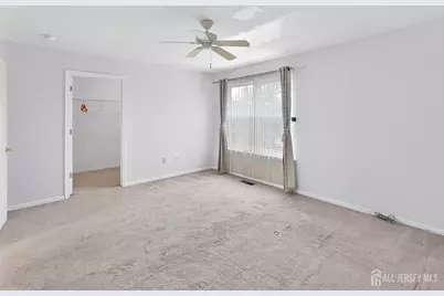18 Bridgepointe Drive #18, South Amboy, NJ 08879 - Photo 31