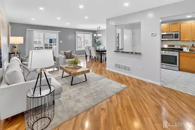 18 Bridgepointe Drive #18, South Amboy, NJ 08879 - Photo 5