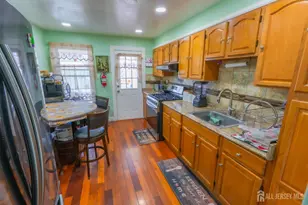 439 Ashley St, Perth Amboy, NJ 08861 - Photo 3