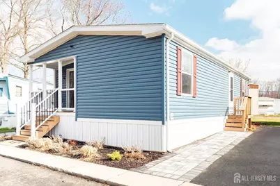 4 Oakdale Village Drive, South Brunswick Township, NJ 08902 - Photo 3