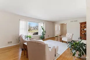 3 Locklin Ct, Sayreville, NJ 08872 - Photo 5