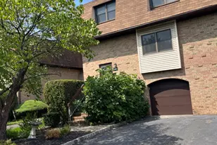 3601 N Oaks Blvd, North Brunswick Township, NJ 08902 - Photo 1