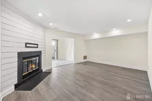 163 Hidden Hollow Ct, Edison, NJ 08820 - Photo 5