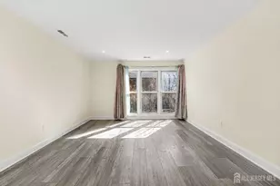 163 Hidden Hollow Ct, Edison, NJ 08820 - Photo 13