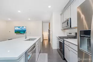 307 Peyton Pl, New Brunswick, NJ 08901 - Photo 15