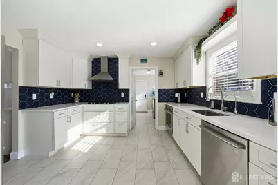 107 Van Dyke Court, Hillsborough Township, NJ 08844 - Photo 15