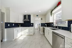 107 Van Dyke Ct, Hillsborough Township, NJ 08844 - Photo 15