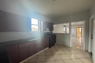 556 Roosevelt Ave, Carteret, NJ 07008 - Photo 7