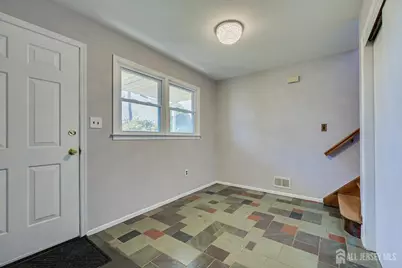 76 Pleasant Avenue, Iselin, NJ 08830 - Photo 5