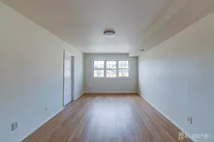 6 College Dr, Edison, NJ 08817 - Photo 3