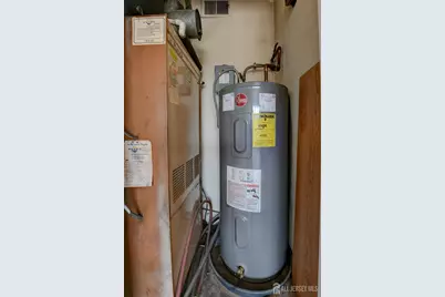 6 College Drive, Edison, NJ 08817 - Photo 15