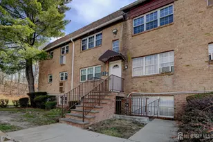 6 College Dr, Edison, NJ 08817 - Photo 21