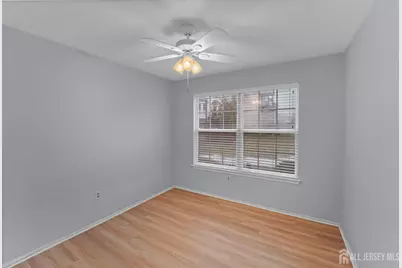 320 Plymouth Road, North Brunswick Township, NJ 08902 - Photo 7