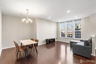 1514 Hudson Cir, Highland Park, NJ 08904 - Photo 5