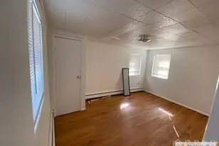 123 Kossuth St, Franklin Township, NJ 08873 - Photo 7