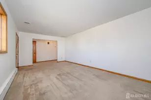 31 W Grochowiak Street W, South River, NJ 08882 - Photo 7