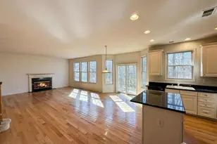 37 Walden Ct, Old Bridge Township, NJ 08857 - Photo 9