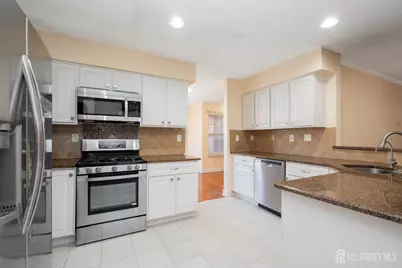 32 Inverness Court, Monroe Township, NJ 08831 - Photo 13