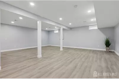 239 Suttons Lane, Edison, NJ 08817 - Photo 35