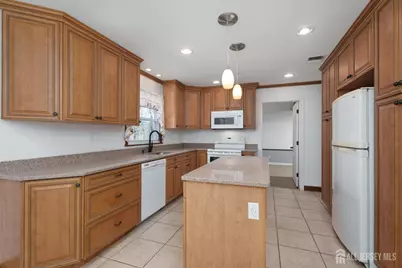 304 Schoolhouse Road, Monroe Township, NJ 08831 - Photo 13