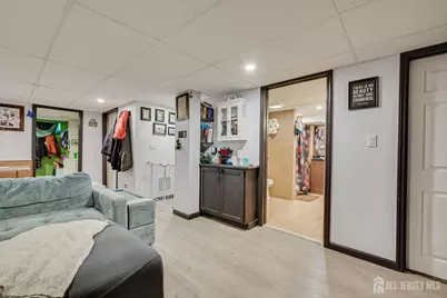 244 W Prescott Avenue W, Edison, NJ 08820 - Photo 29