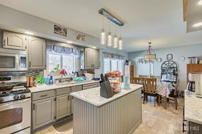 244 W Prescott Avenue W, Edison, NJ 08820 - Photo 19