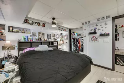 244 W Prescott Avenue W, Edison, NJ 08820 - Photo 31