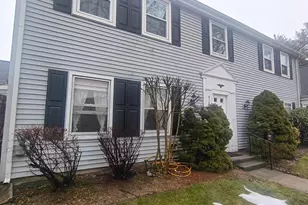 252 Mystic Ln, Monroe Township, NJ 08831 - Photo 1