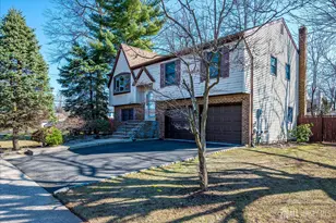 1 Sandalwood Dr, Edison, NJ 08820 - Photo 3