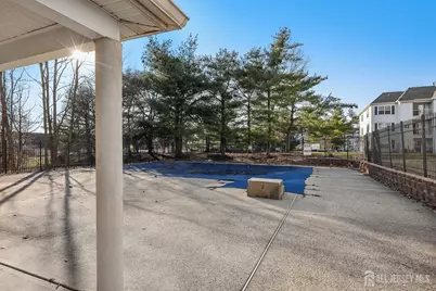 517 Waterford Drive, Edison, NJ 08817 - Photo 19