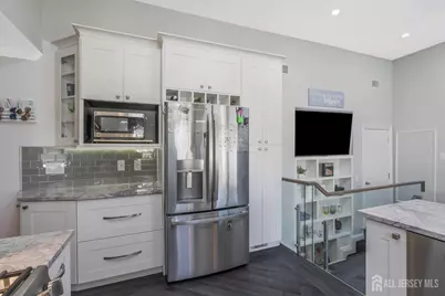 230 Melrose Avenue, Middlesex, NJ 08846 - Photo 13