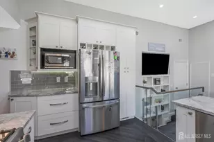 230 Melrose Ave, Middlesex, NJ 08846 - Photo 13