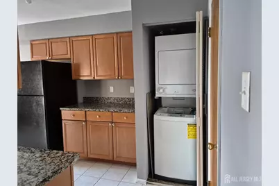 915 Edison Glen Terrace, Edison, NJ 08837 - Photo 5