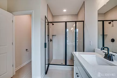 624 Sadie Circle, New Brunswick, NJ 08901 - Photo 25