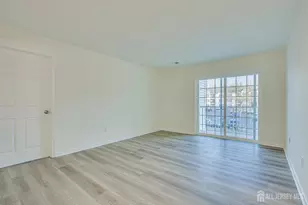 1233 Waterford Dr, Edison, NJ 08817 - Photo 7