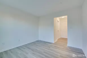 1233 Waterford Dr, Edison, NJ 08817 - Photo 23
