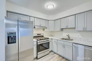 1233 Waterford Dr, Edison, NJ 08817 - Photo 15