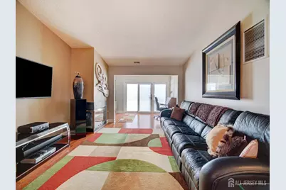 136 Wycoff Way W, East Brunswick Township, NJ 08816 - Photo 5