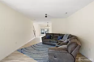 25 Colleen Ct, South Brunswick Township, NJ 08824 - Photo 11