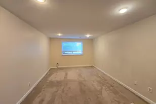 334 College Dr, Edison, NJ 08817 - Photo 11