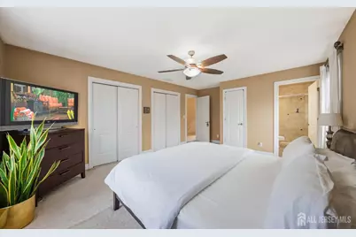 320 Hazelwood Place, Piscataway Township, NJ 08854 - Photo 23