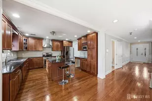 320 Hazelwood Pl, Piscataway Township, NJ 08854 - Photo 15