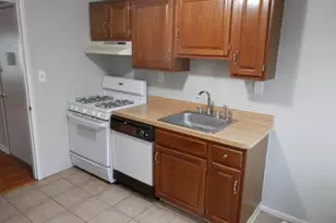 39 Garfield Park Rd, Edison, NJ 08837 - Photo 11